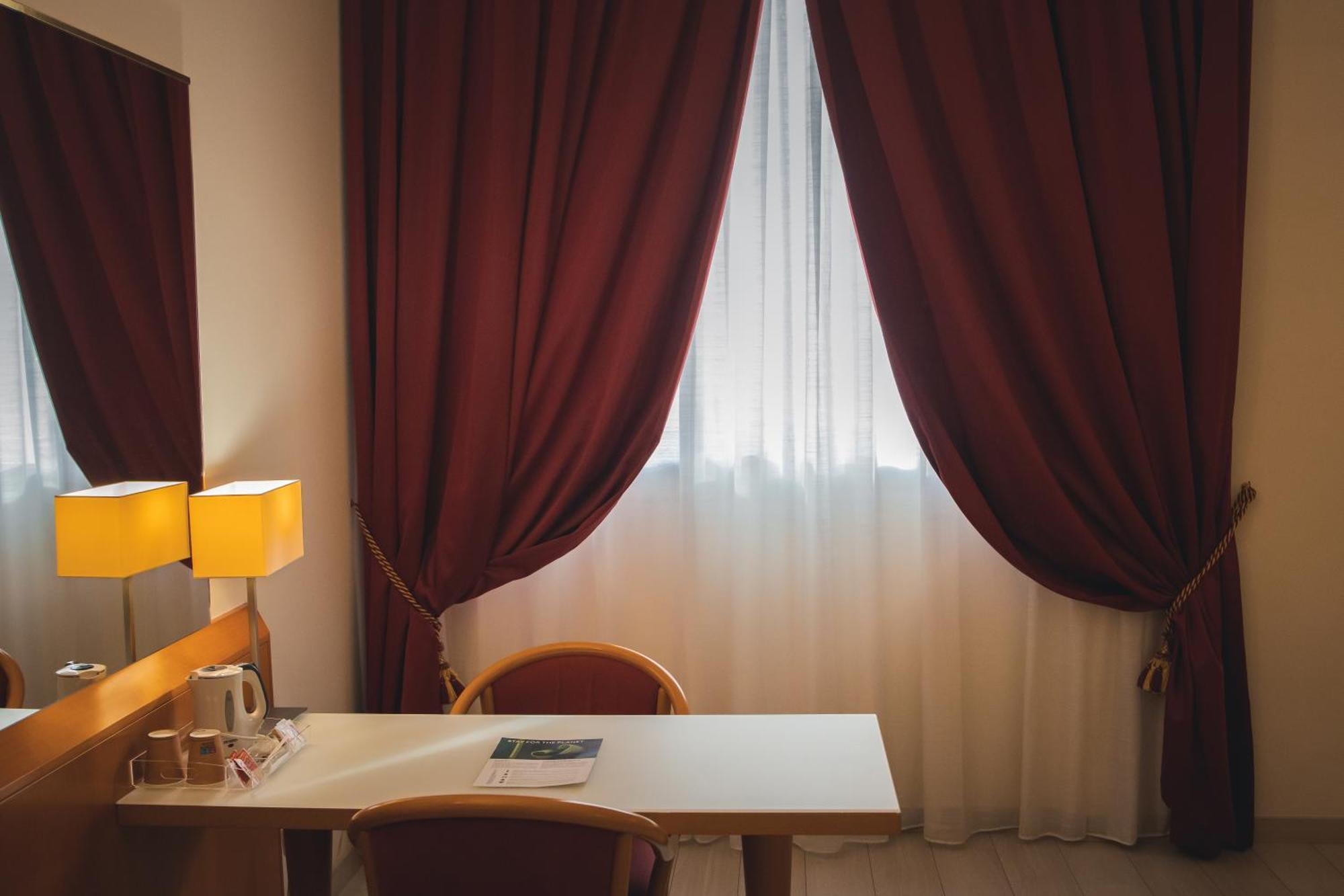 Best Western Mirage Hotel Fiera Paderno Dugnano Eksteriør billede